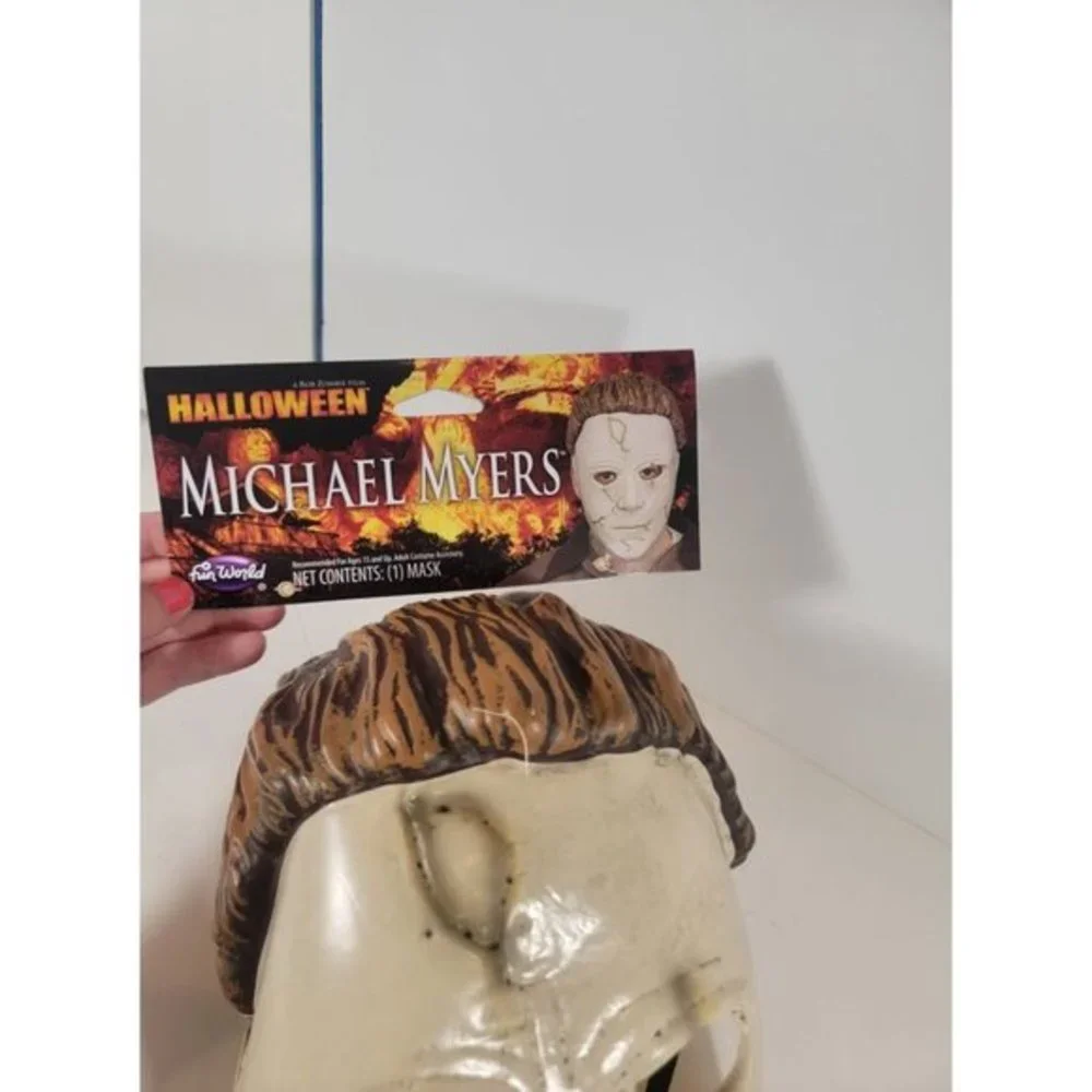 Michael Myers Adult Front Mask w/Tags 2020 Rob Zombie Halloween 